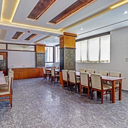 Отель 4 View Tajganj Экстерьер фото